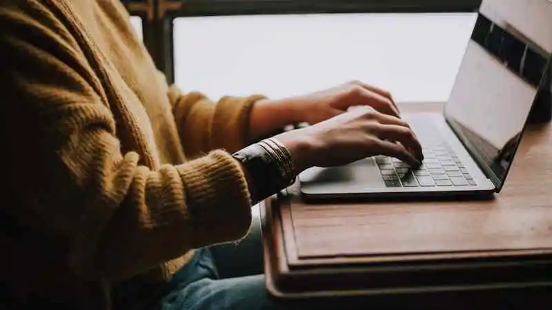 How AI Data Entry Saves Your Australian Sales Team 2+ Hours Every Day